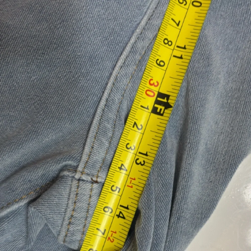NWT Elleven Jeans Light Blue Loose Fit Straight Leg High Waisted Womens Large - Picture 12 of 16